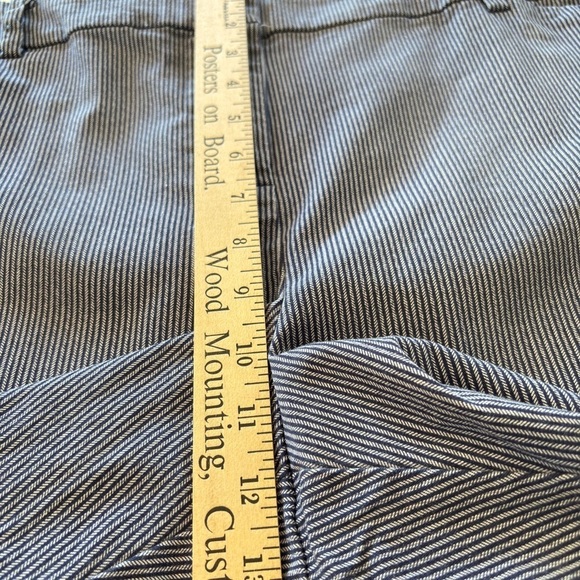 Lane Bryant Women's Plus Size 16 Bermuda Shorts Cotton Blend Navy White Striped - Picture 9 of 15